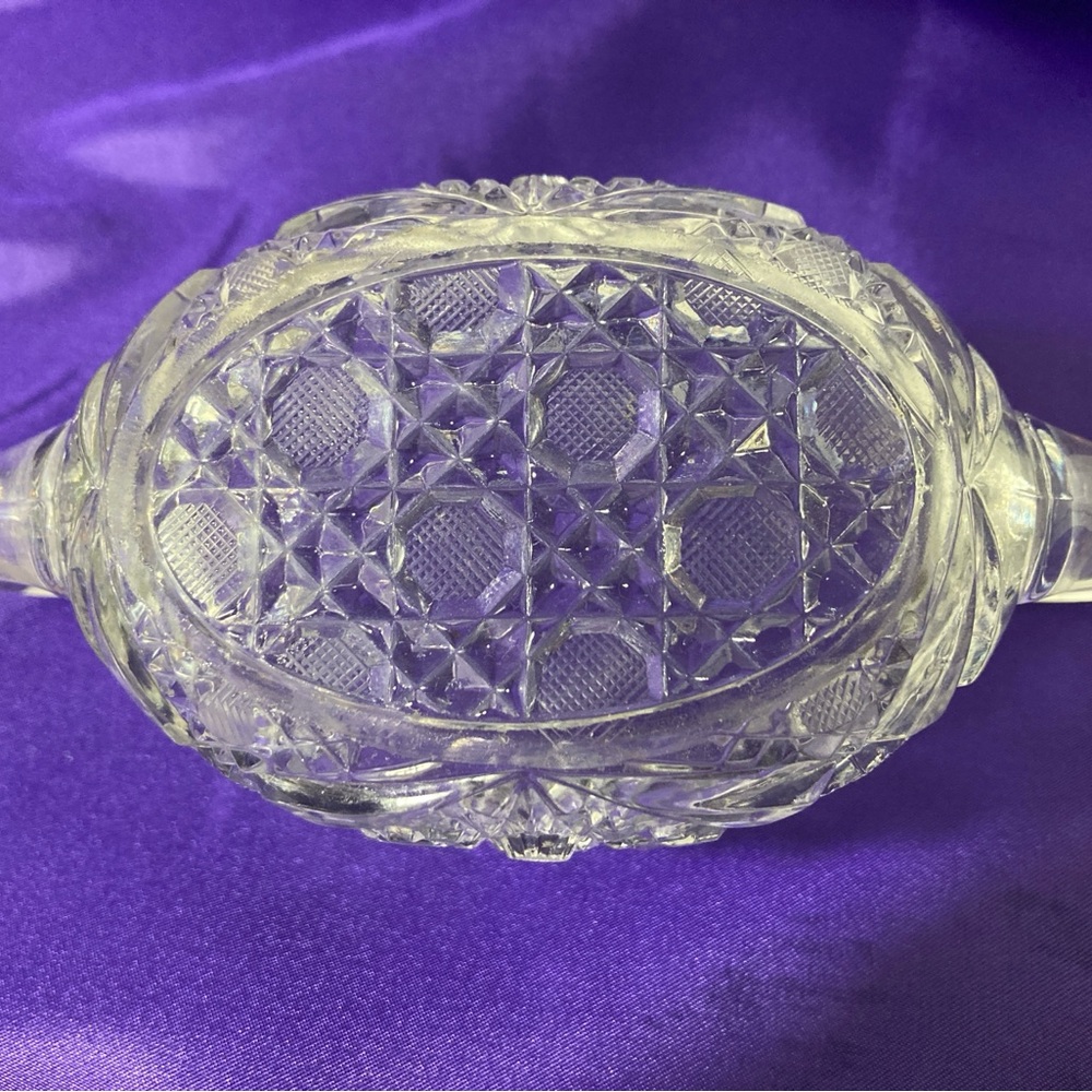 Vintage Elegant Clear Glass Sugar Bowl - Picture 4 of 4